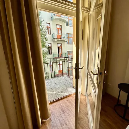 Exclusive Apartment *