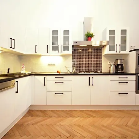 Exclusive Apartment *