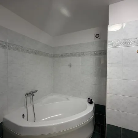 Apartment Exclusive